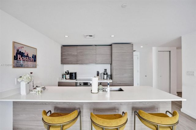 1300 S Miami Ave 2503, Miami, FL 33130