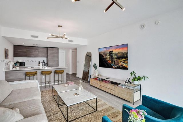 1300 S Miami Ave 2503, Miami, FL 33130