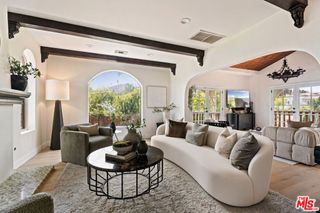 3249 Bennett Drive, Los Angeles, CA 90068