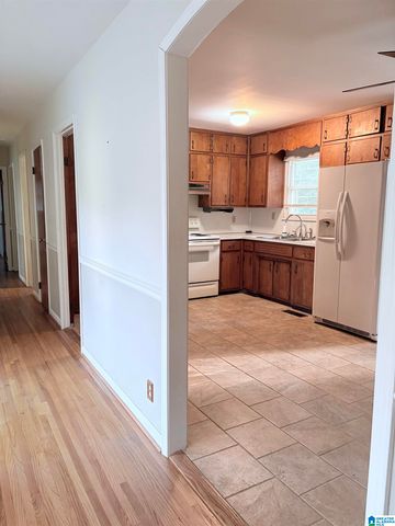 909 LONGVIEW CIRCLE, Adamsville, AL 35005