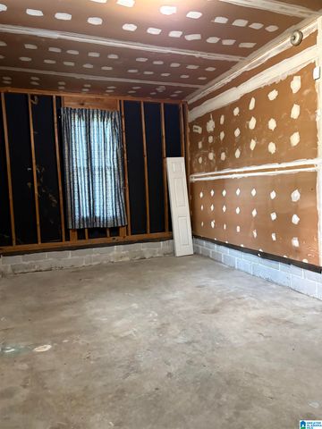 909 LONGVIEW CIRCLE, Adamsville, AL 35005