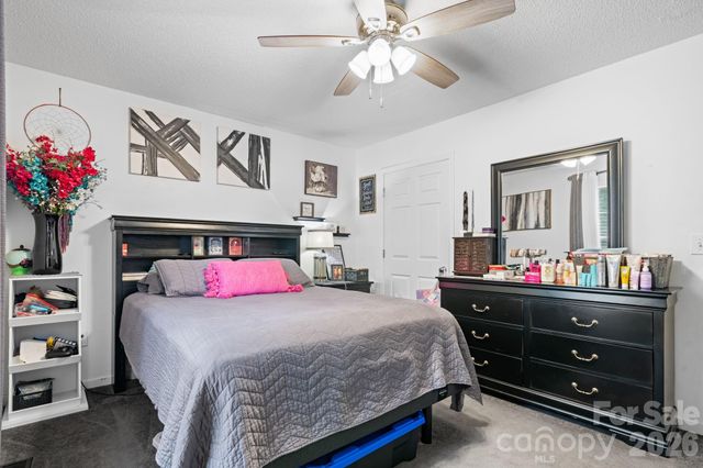 900 Pine Mountain Road, Hudson, NC 28638