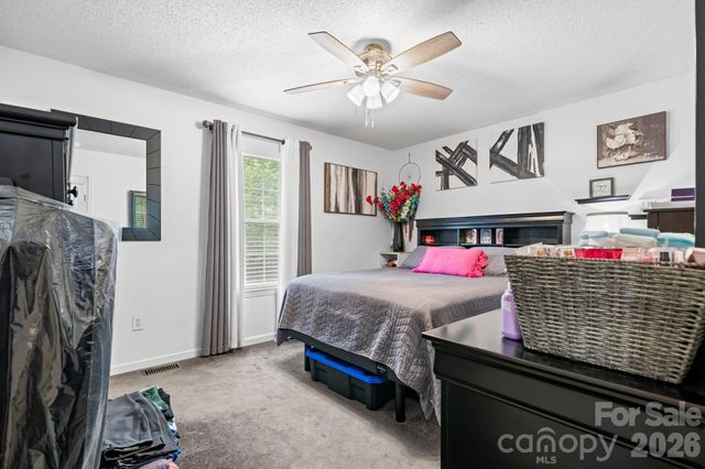 900 Pine Mountain Road, Hudson, NC 28638