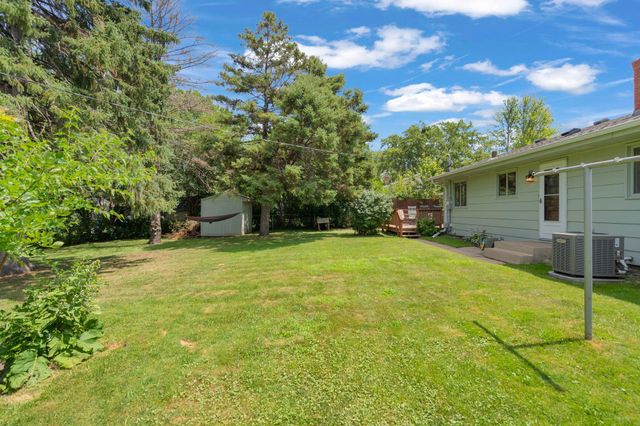 2245 Beam Avenue, Maplewood, MN 55109