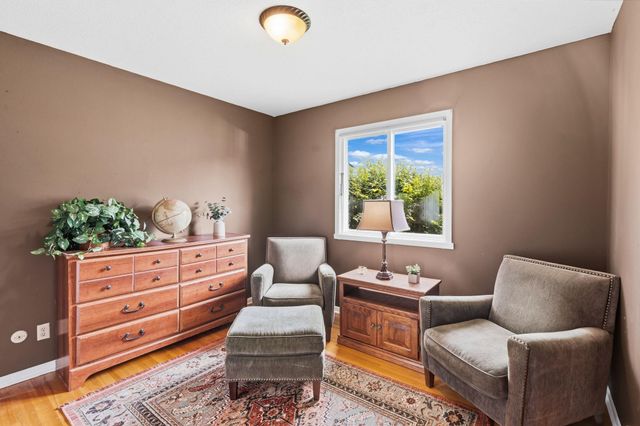 2245 Beam Avenue, Maplewood, MN 55109