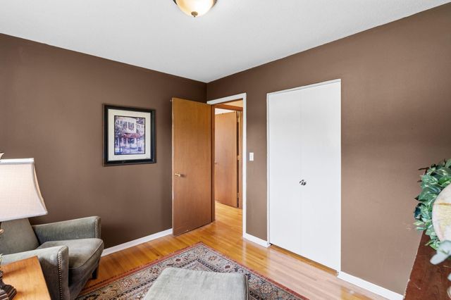 2245 Beam Avenue, Maplewood, MN 55109