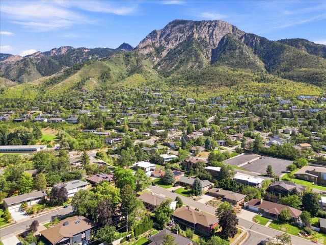 3661 E SPRUCE DR, Salt Lake City, UT 84124
