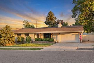 3661 E SPRUCE DR, Salt Lake City, UT 84124