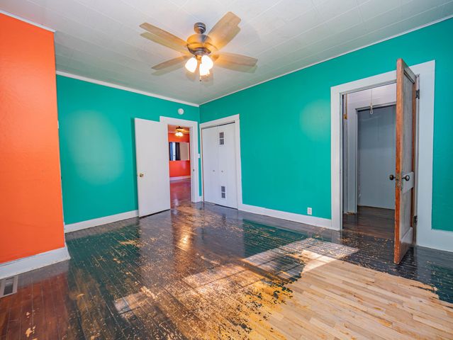 310 E CARPENTER ST, Moberly, MO 65270