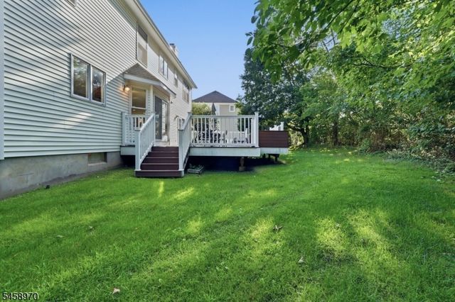 3 Alexandria Dr, East Hanover Twp., NJ 07936