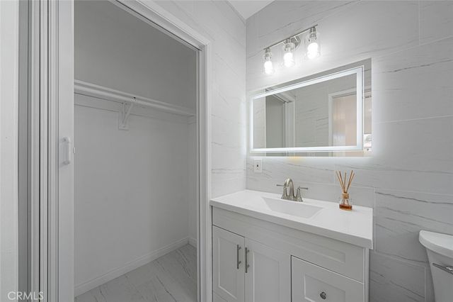 12930 Gilmore Avenue, Los Angeles, CA 90066