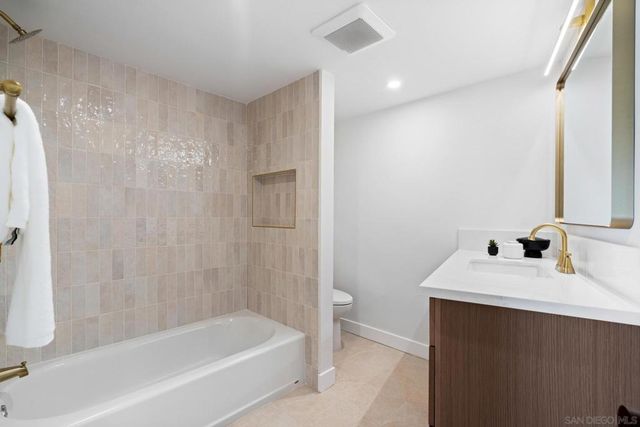 4242 Avenida Gregory, Spring Valley, CA 91977