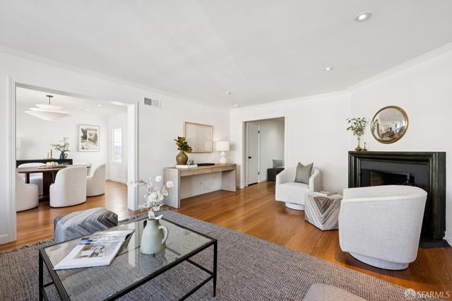 1961 California Street, San Francisco, CA 94109