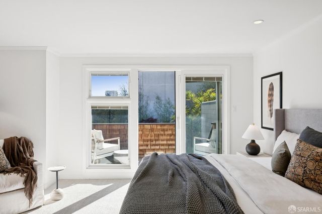 1961 California Street, San Francisco, CA 94109