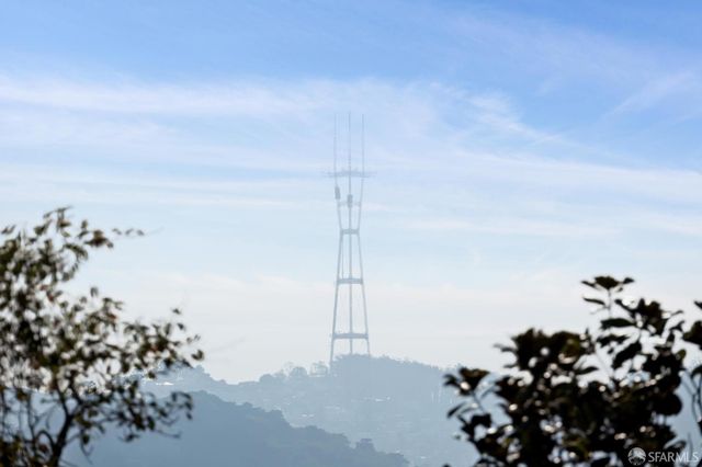 1961 California Street, San Francisco, CA 94109