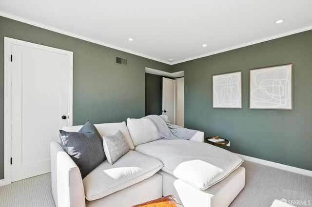 1961 California Street, San Francisco, CA 94109