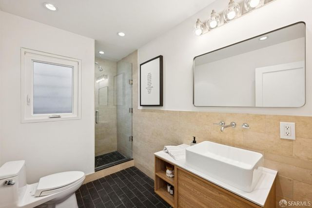 1961 California Street, San Francisco, CA 94109