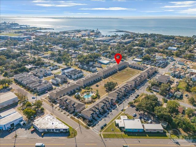 353 S E St, Pensacola, FL 32502