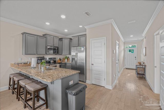 353 S E St, Pensacola, FL 32502