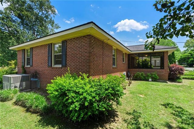 126 Jones Street, Summerville, GA 30747
