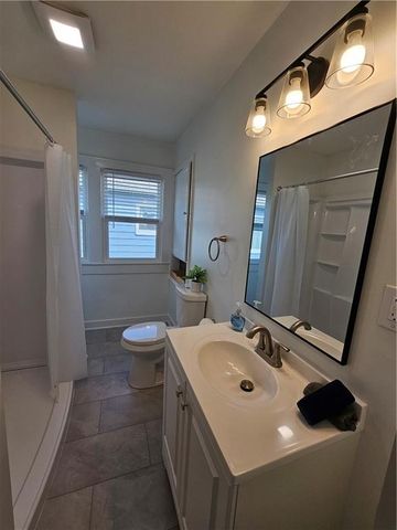 1229 E 24th Avenue, North Kansas City, MO 64116