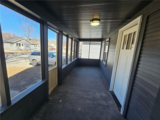 1229 E 24th Avenue, North Kansas City, MO 64116