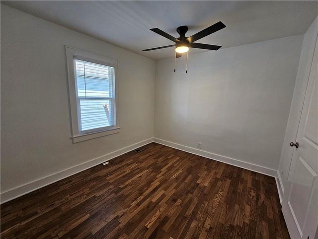 1229 E 24th Avenue, North Kansas City, MO 64116
