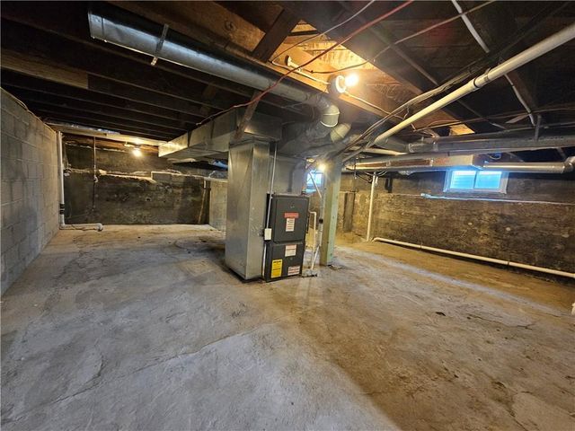 1229 E 24th Avenue, North Kansas City, MO 64116