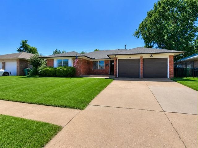 9209 S Hillcrest Drive, Oklahoma City, OK 73159