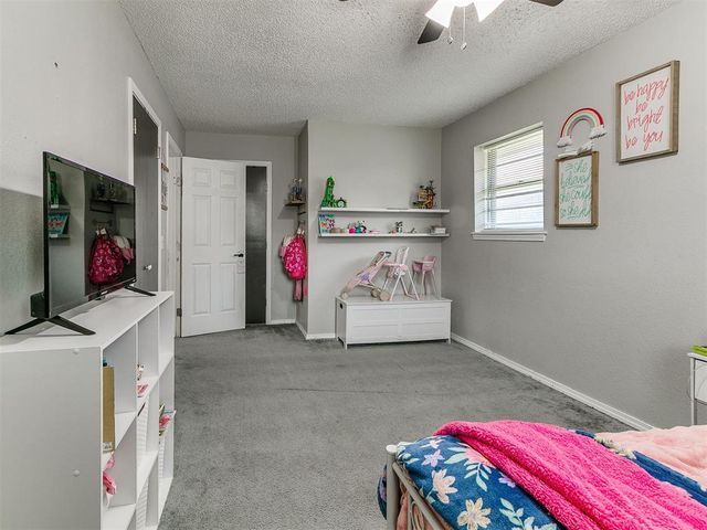 9209 S Hillcrest Drive, Oklahoma City, OK 73159
