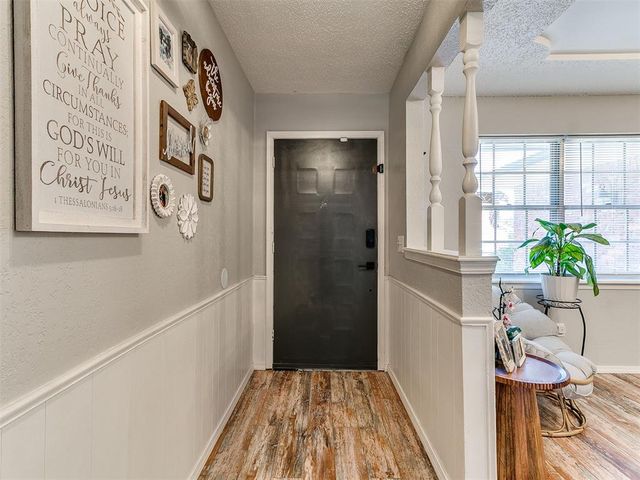 9209 S Hillcrest Drive, Oklahoma City, OK 73159