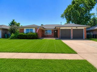 9209 S Hillcrest Drive, Oklahoma City, OK 73159
