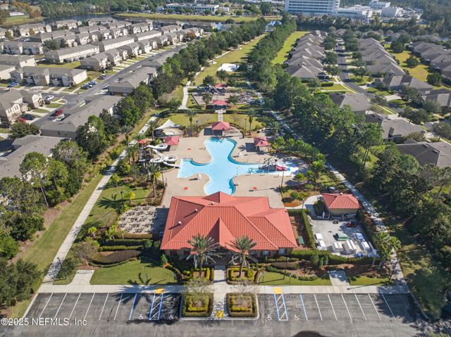 2200 MARSH HAWK Lane 301, Fleming Island, FL 32003