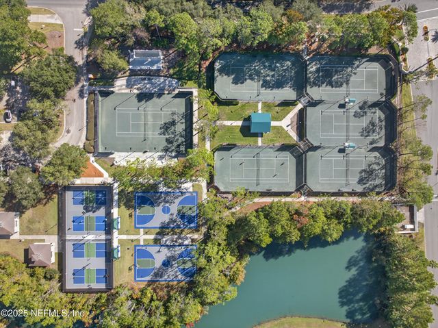 2200 MARSH HAWK Lane 301, Fleming Island, FL 32003
