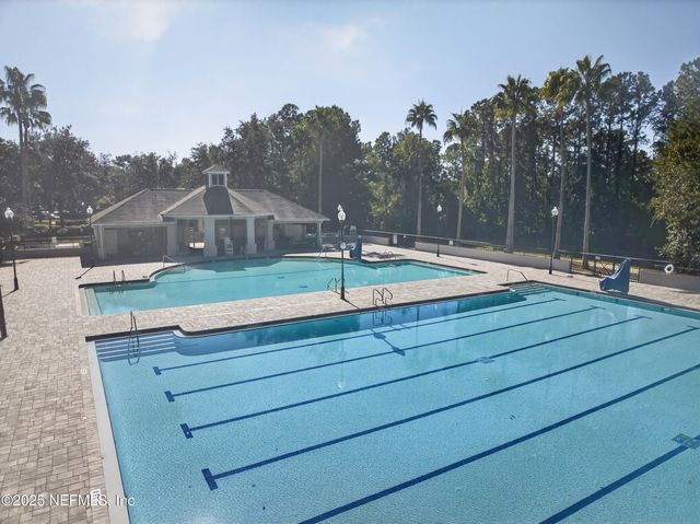 2200 MARSH HAWK Lane 301, Fleming Island, FL 32003