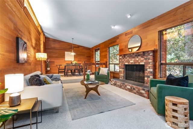 1005 Geneva Street, Bellingham, WA 98229