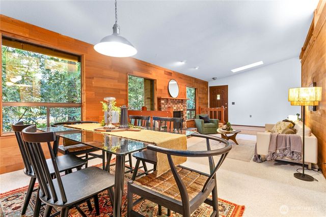 1005 Geneva Street, Bellingham, WA 98229