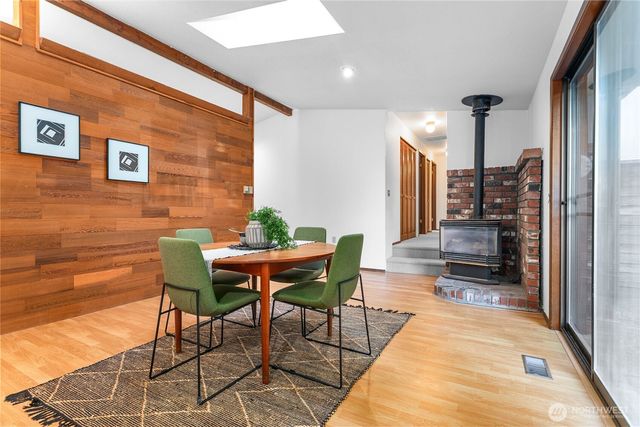 1005 Geneva Street, Bellingham, WA 98229