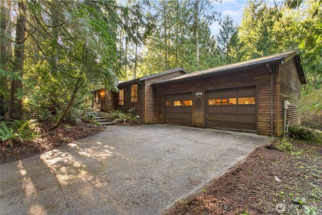 1005 Geneva Street, Bellingham, WA 98229