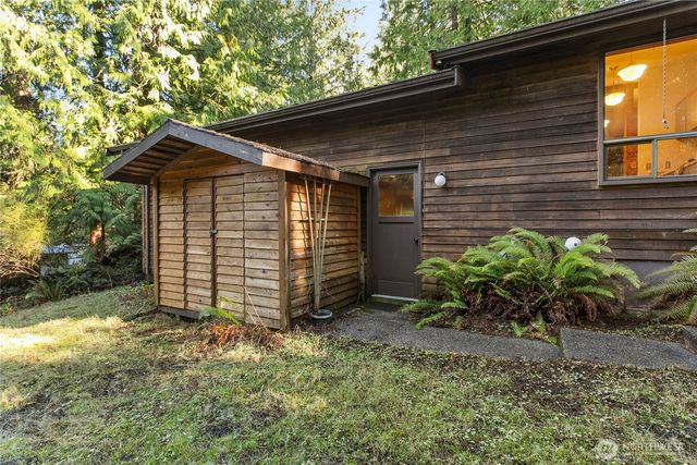 1005 Geneva Street, Bellingham, WA 98229