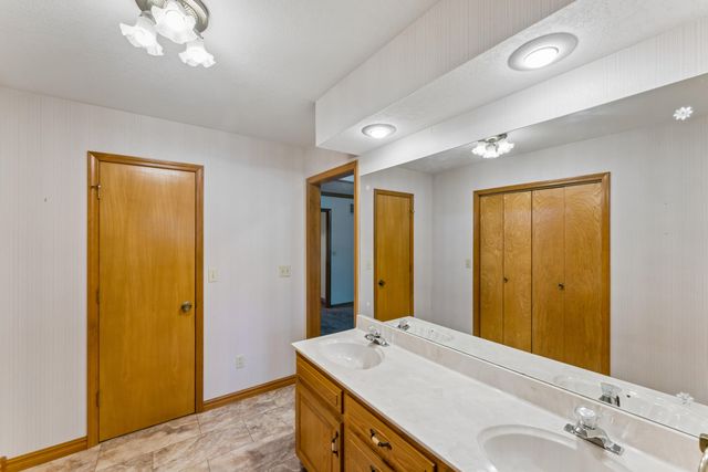 4107 E Latoka Street, Springfield, MO 65809