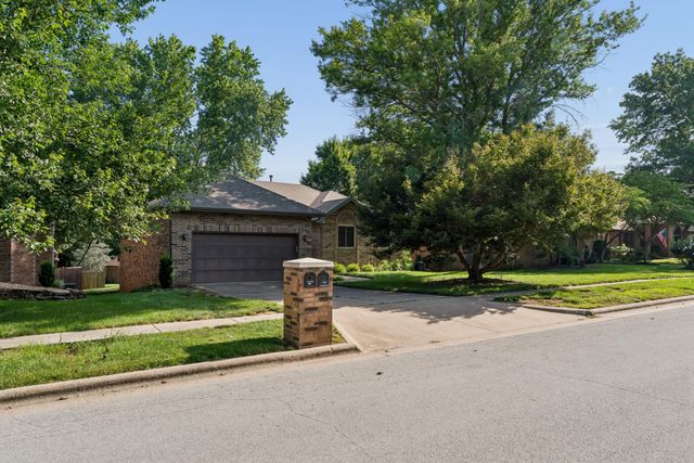 4107 E Latoka Street, Springfield, MO 65809