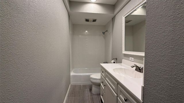 6007 Dryad Drive, Houston, TX 77035