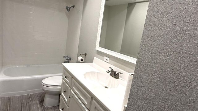 6007 Dryad Drive, Houston, TX 77035