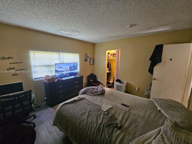 2311-2315 NW 59th Way, Lauderhill, FL 33313