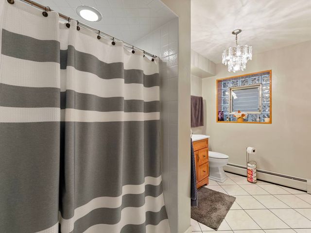 8729 W SUMMERDALE Avenue 1, Chicago, IL 60656