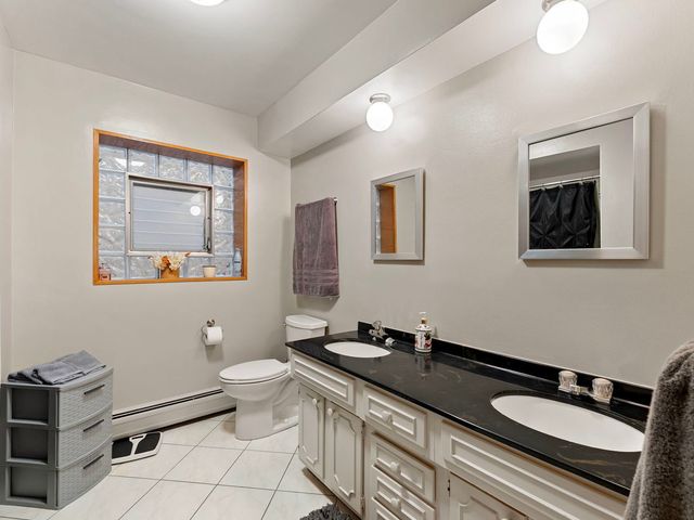 8729 W SUMMERDALE Avenue 1, Chicago, IL 60656