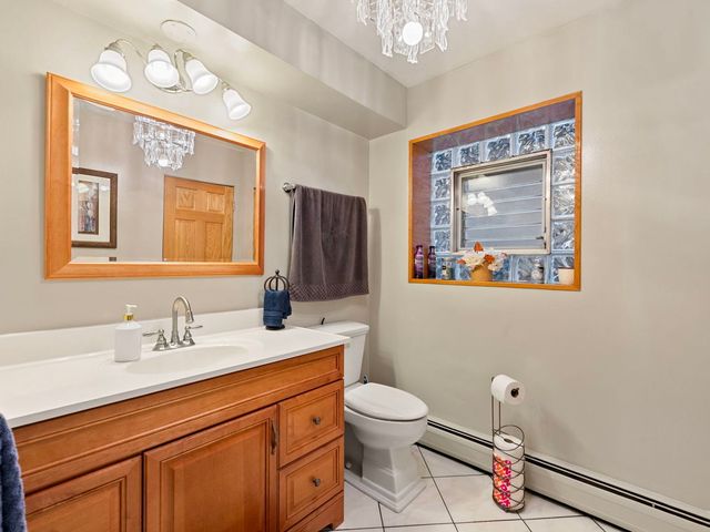 8729 W SUMMERDALE Avenue 1, Chicago, IL 60656