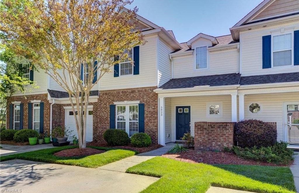 5823 Fox Point Circle, Winston-salem, NC 27104