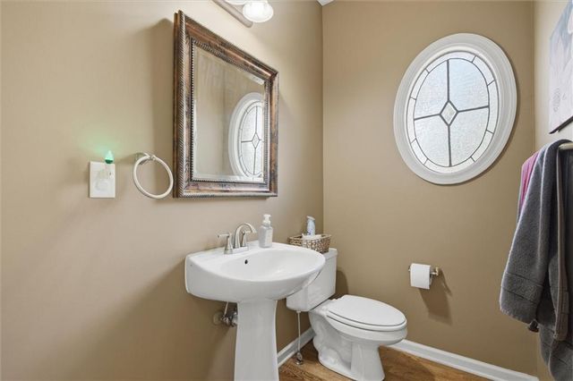 5627 NW 81st Terrace, Kansas City, MO 64151
